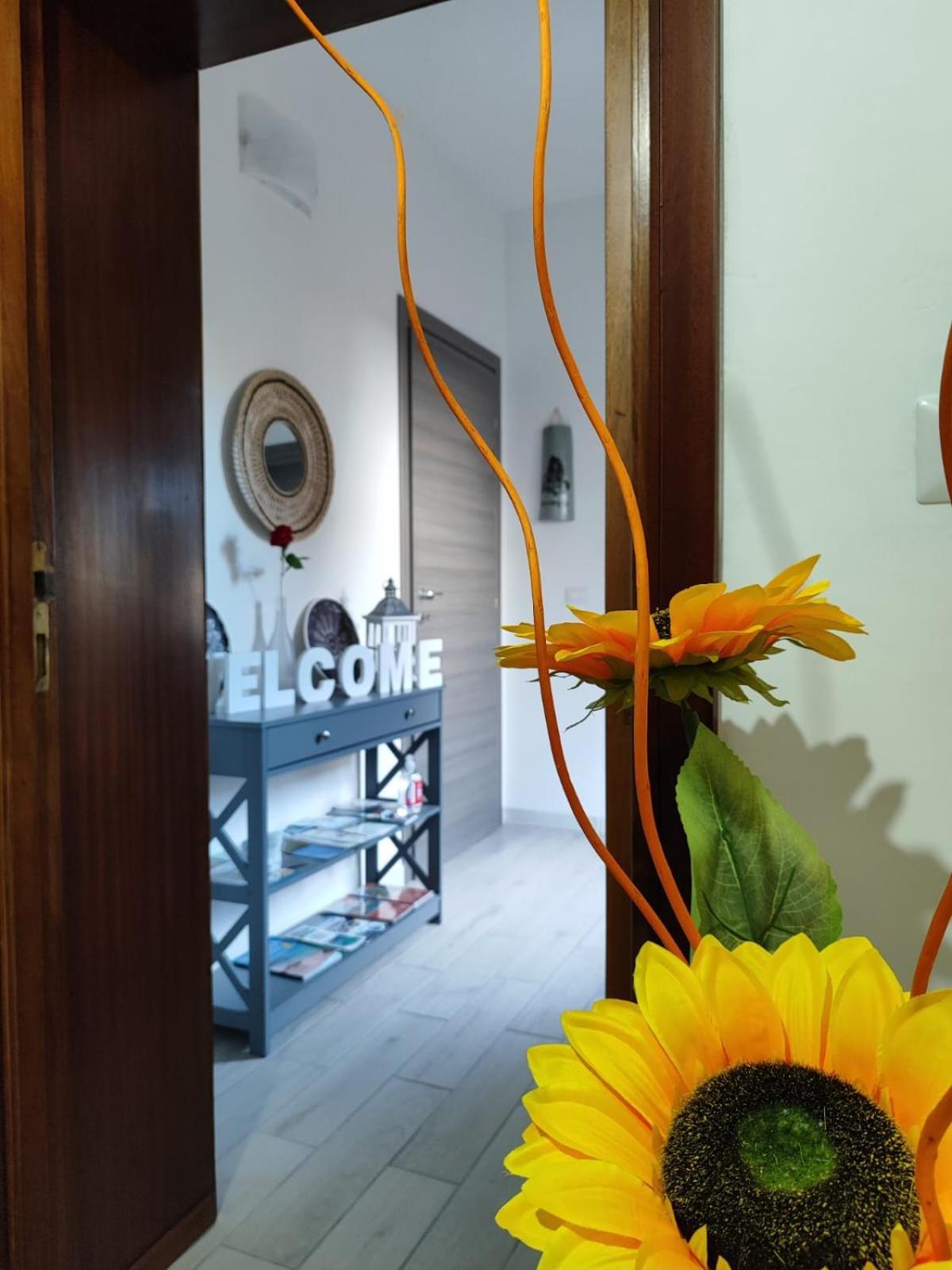 Casa Vacanze Con Giardino I Girasoli - Cin It 09006 - 9 C 2000 R4042- Sorso Bagian luar foto