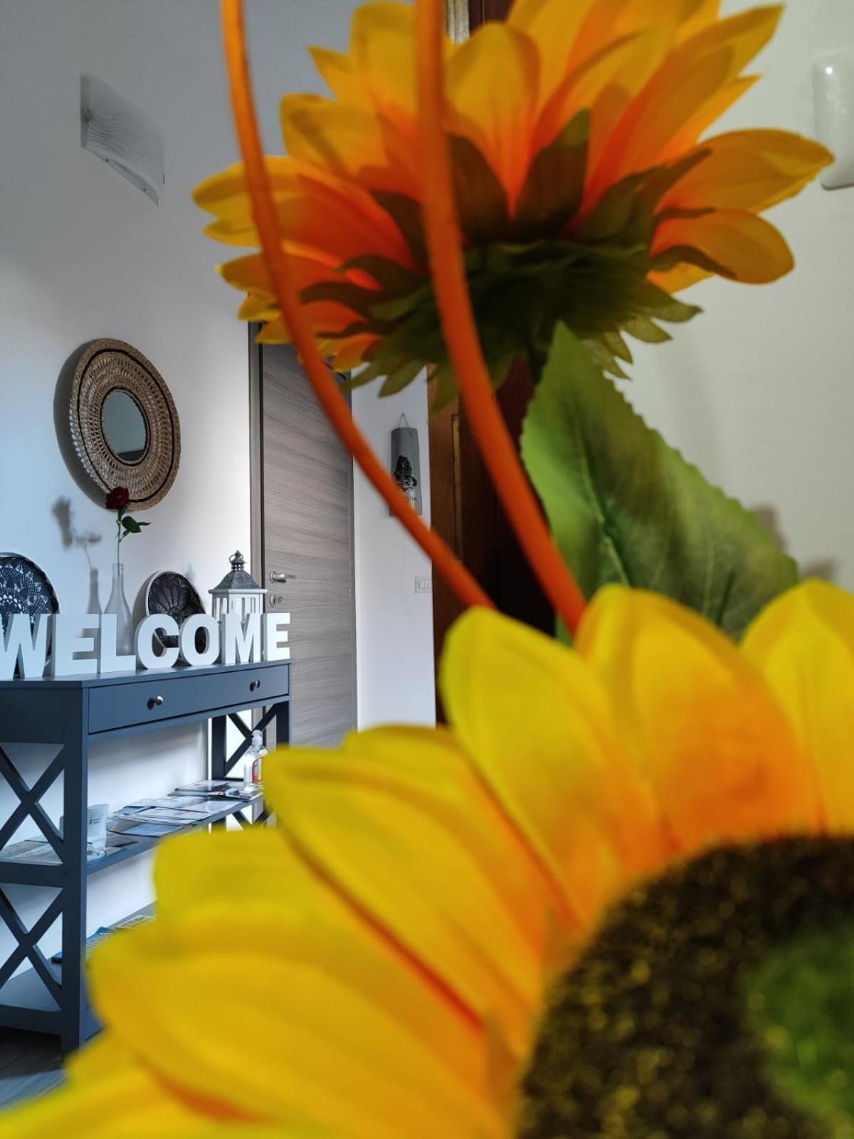 Casa Vacanze Con Giardino I Girasoli - Cin It 09006 - 9 C 2000 R4042- Sorso Bagian luar foto